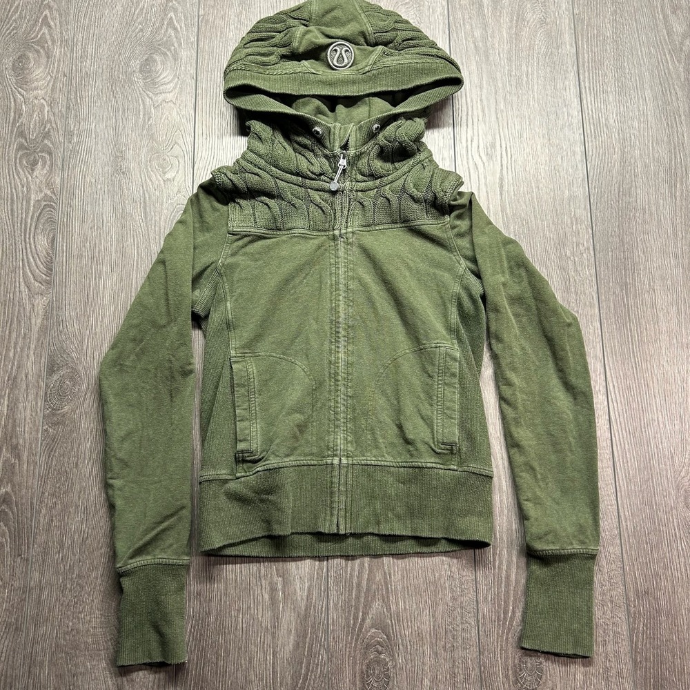 Lululemon Olive Green Cable Knit Scuba Size 6 Full Zip Hoodie Thumbholes Yoga